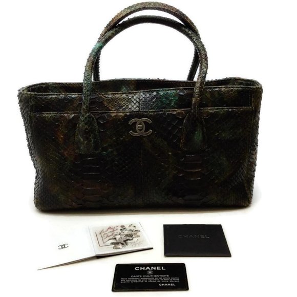 Chanel Green/Brown Multi Python Skin Cerf Tote - Picture 10 of 12